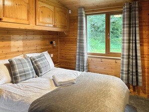 Double bedroom | Lomond View Lodge, Rowardennan