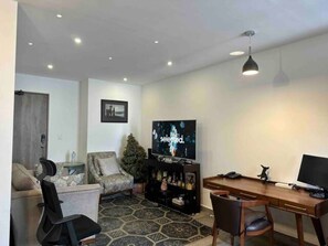 Sala de entretenimiento con Smart TV