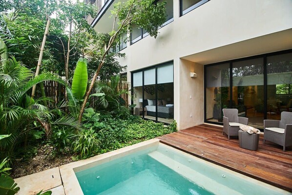 Private Pool and Terrace