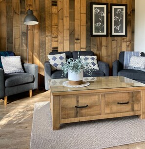 Lounge room area with heating
