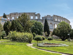 Arbuste, Jardin, Attraction Touristique, Architecture Classique, Aménagement Paysager, Parc, Palais, Résidence Officielle, Jardin Botanique