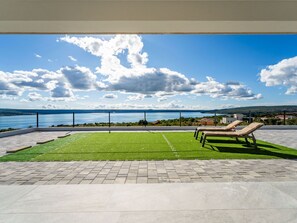 Wolke, Himmel, Daytime, Wasser, Grün, Außenbank, Schatten, Gartenmöbel, Gras, Rechteck