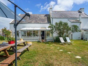 Plante, Nuage, Ciel, Propriété, Bâtiment, Fenêtre, Maison, Lot Terre, Herbe, Chalet