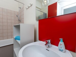 Property, Tap, Plumbing Fixture, Light, Product, Interior Design, Lighting, Bathroom, Architecture