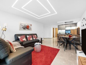 Möbel, Eigentum, Tabelle, Bilderrahmen, Couch, Holz, Orange, Interior Design, Komfort, Wohnzimmer