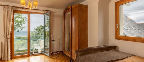 Furniture, Building, Comfort, Wood, Window, Interior Design, Floor, Flooring, Wood Stain
