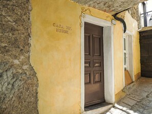 Tür, Holz, Tönungen Und Schatten, Fassade, Home Door, Landschaft, Fenster, Gebäude, Beton
