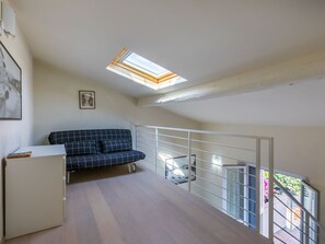 Holz, Fenster, Flooring, Regale, Fussboden, Hartholz, Regal, Wohnzimmer, Decke