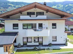 Pflanze, Gebäude, Eigentum, Fenster, Himmel, Berg, Grün, Haus, Grundstueck, Hütte