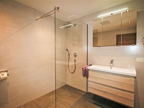 Duschkopf, Armatur, Brausenstange, Duschtür, Badezimmer, Dusche, Gebäude, Zapfhahn, Duschpaneel
