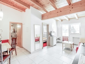 Bilderrahmen, Möbel, Eigentum, Gebäude, Halle, Wohnzimmer, Couch, Interior Design, Die Architektur, Fussboden