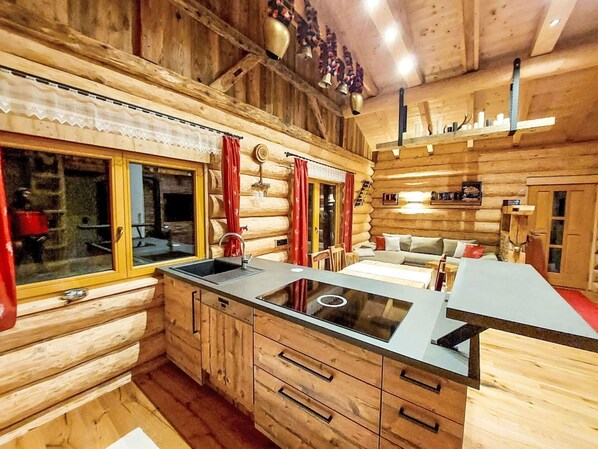 Propriété, Cabinetry, Bois, Tiroir, Design Intérieur, Sol, Sol, Dur, Salle, Maison