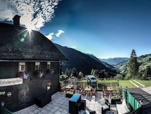 Sky, Cloud, Property, Plant, Mountain, Tree, Building, Natural Landscape, Window, House