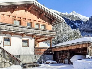 Building, Sky, Snow, Daytime, Property, Window, White, Mountain, House, Architecture