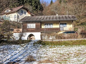 Bâtiment, Maison, Toit, Domicile, Zone Résidentielle, Architecture, Chalet, Zone Rurale, Établissements Humains, Pente