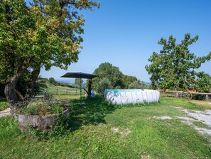 Pflanze, Himmel, Baum, Natürliche Landschaft, Grundstueck, Gras, Schatten, Landschaft, Wiese, Wiese