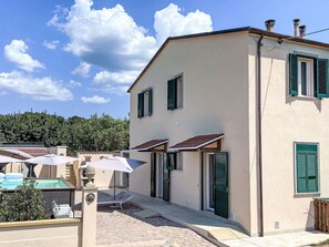 Himmel, Schnee, Berg, Gebäude, Welt, Steigung, Haus, Natürliche Landschaft, Einfrieren, Landschaft