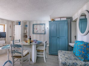 Himmel, Schnee, Berg, Gebäude, Welt, Steigung, Haus, Natürliche Landschaft, Einfrieren, Landschaft