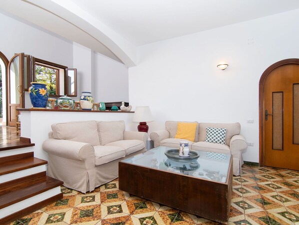 Furniture, Property, Couch, Picture Frame, Lighting, Interior Design, Building, Wood, Comfort, Door