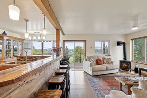 2nd floor living area.