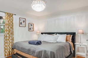 Relax in the cozy bedroom, complete with a comfortable bed and stylish decor. It’s the ideal spot for a restful night's sleep or unwinding after a day of exploration.