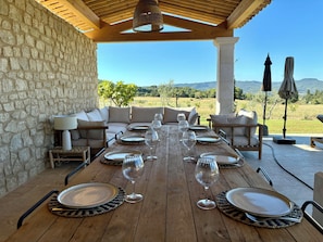 Outdoor dining