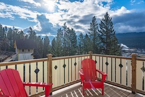 Enjoy breathtaking mountain views from the furnished private deck—your ideal spot for morning coffee or sunset relaxation.