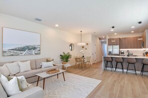 Living Room#Disney #Parks #Townhouse #Vacation #Rental #Orlandoarea#Clermont#Universal#Citywalk#Legoland#Shortstay#Longstay