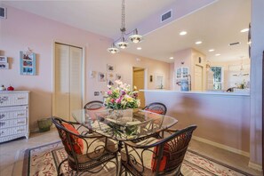 17100 Bridgestone Ct #303, Dining Room