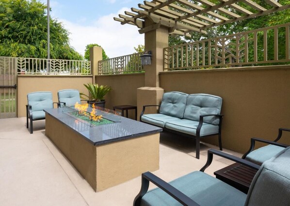 Fire pit
