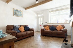 Sitting Room/ lounge.