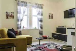 Living Room / Lounge