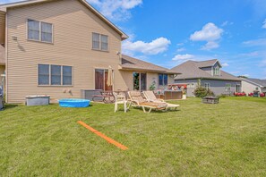 Exterior | Single-Story Unit | Homeowner On-Site | Walk to Parks & Trail Access