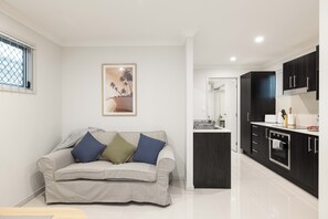 Private Living Room (3)