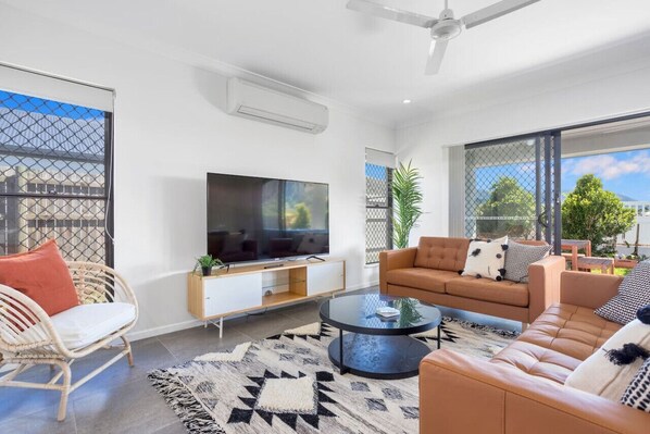 Lounge room