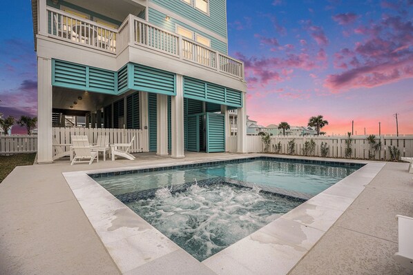 Beautiful brand new pool!