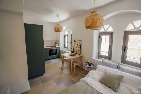 Living Room / Lounge