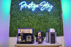 Kaffe och/eller kaffebryggare