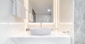 Bain