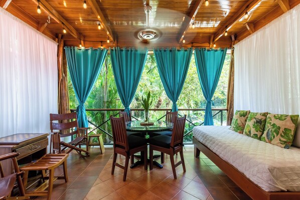 Namaste Beach Bungalow (1)