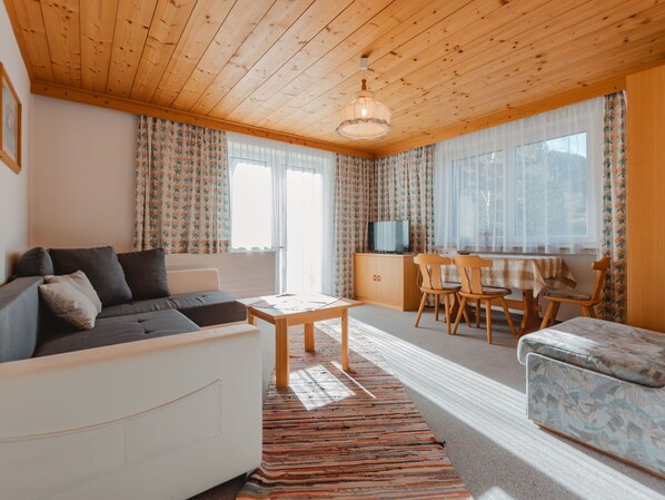 Eigentum, Möbel, Holz, Komfort, Beleuchtung, Die Architektur, Tabelle, Interior Design, Fussboden, Flooring
