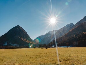 Ciel, Montagne, Écorégion, La Nature, Environnement Naturel, Pente, Paysage Naturel, Montagnes, Lumière Du Soleil, Herbe