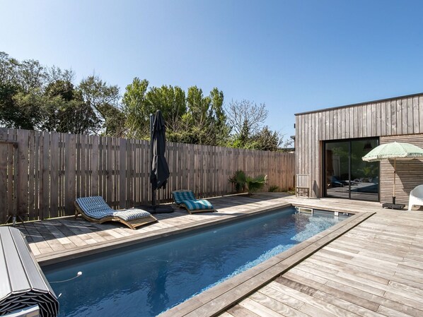 Bois, Piscine, Composite, Dur, Plate-Forme, Planche, Conception, Mobilier De Jardin, Tache De Bois, Caractéristique De L'Eau
