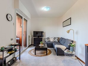 Meubles, Cadre, Plante, Canapé, Plante D'Appartement, Table, Design Intérieur, L'Horloge, Sol, Salon