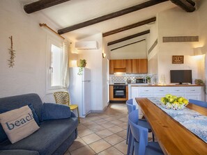 Furniture, Property, Cabinetry, Countertop, Table, Building, Kitchen, Kitchen Appliance, Interior Design, Wood