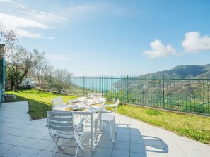 Plante, L'Eau, Bâtiment, Propriété, La Nature, Bleu Azur, Arbre, Fenêtre, Piscine, Lot Terre