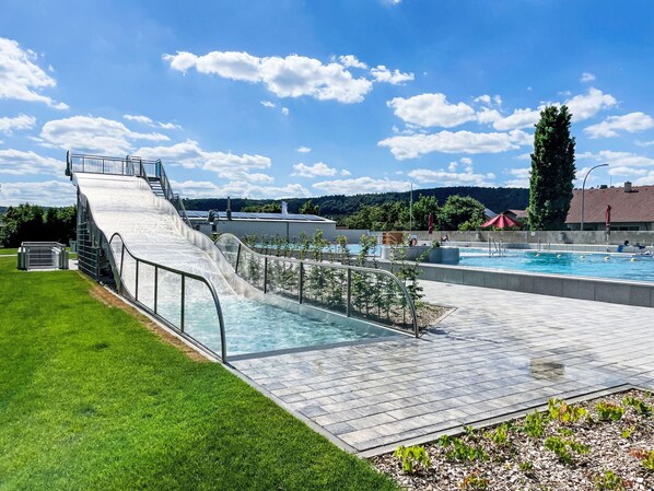 Schwimmbad, Verbundwerkstoff, Rutsche, Water Feature