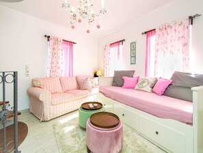 Furniture, Property, Decoration, Couch, Purple, Lighting, Building, Interior Design, Wood, Flooring