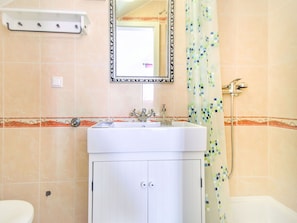 Plumbing Fixture, Tap, Bathroom, Interior Design, Rectangle, Wood, Floor