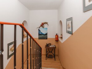 Eigentum, Bilderrahmen, Holz, Interior Design, Farbe, Fussboden, Flooring, Kunst, Pflanze, Wand